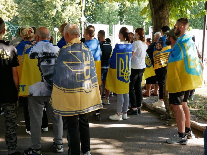 У Ромнах пройшов 8 Всеукраїнський забіг «Шаную воїнів, біжу за героїв України», приурочений Дню пам’яті Захисників України + ФОТО