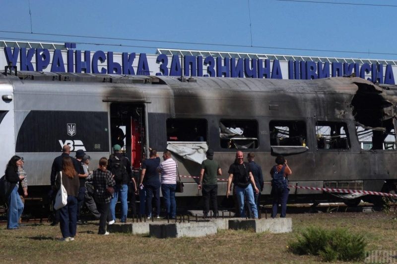 Удар Росії по Києву: деякі поїзди "Укрзалізниці" затримуються до трьох годин