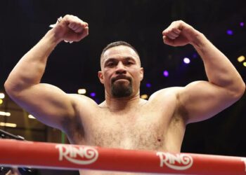 Усику кинули виклик. Боксер-чемпіон хоче бою і звернувся українською