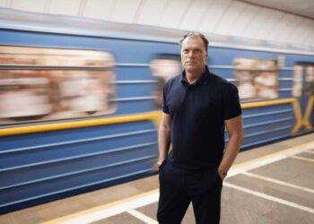 ВІДЕО. Футболісти Кривбасу вітають ван Леувена з днем народження