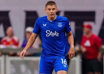 ВІДЕО. Гравець збірної України отримав травму в матчі Евертон – Рома