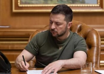 Зеленський доручив значно збільшити фінансування бойових підрозділів