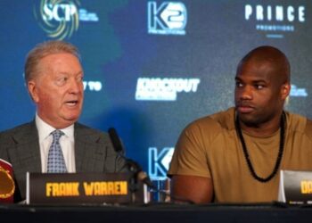 Воррен: Могли організувати бій між Дюбуа та Паркером, якби не травма