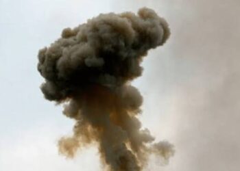 Росіяни масовано обстріляли Велику Писарівку: горять будинки