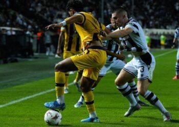 Фенербахче програв Динамо Загреб, перемоги Фрайбурга та Лудогорця – результати матчів першого туру Ліги Європи за 24 вересня