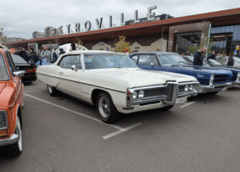 Автомобільний фестиваль Kyiv Car Fest проходить у столиці України (ФОТО)