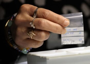 Росія влаштувала хаб у Вірменії для вивезення підсанкційних алмазів – ЗМІ