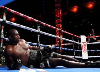 Промоутер різко висловився про вечірку Дюбуа напередодні бою з Усиком