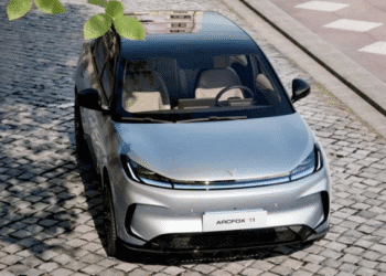 Ціна $8700 і запас ходу 425 км: представлено дешевий аналог VW ID.3 (ФОТО)