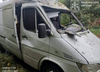 На Сумщині росіяни продовжують полювати дронами на цивільні автівки: є постраждалі