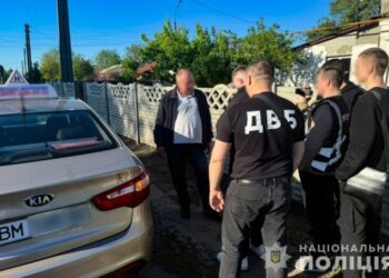 На Сумщині викрили працівника автошколи на махінаціях з іспитами з водіння