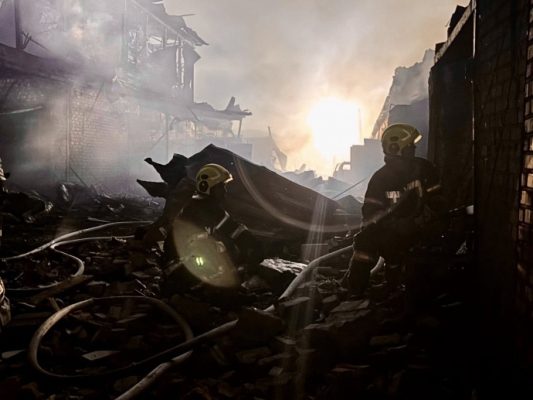 ОВА показала наслідки дронової атаки РФ по Білій Церкві: пошкоджено багатоповерхівки, школу, авто