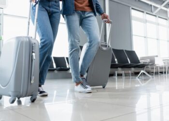 Ще один аеропорт Європи скасовує старе дратівливе правило щодо багажу