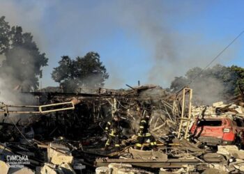 Сумщина під атакою ворожих БпЛА: росіяни б’ють по цивільному транспорту та інфраструктурі