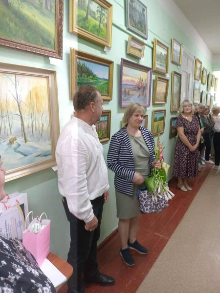 У Воронежі колишній військовий Олександр Куліченко представив землякам виставку своїх картин