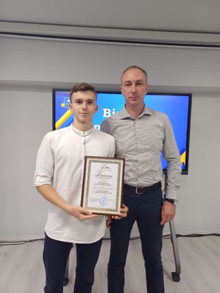 Учні Роменського ліцею №2 стали стипендіатами голови Сумської ОДА