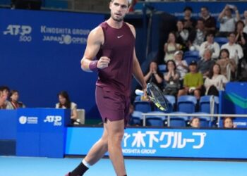 Алькарас та Сіннер розіграють рекордну суму в історії тенісу. Що треба знати про фінал турніру «Шолом шести королів»