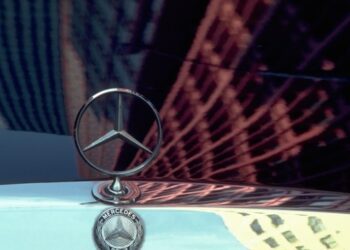 Mercedes перевищив очікування прибутків