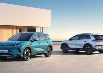 Українці купили рекордну кількість авто: на ринку з’явився новий лідер