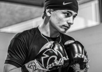 Пішов з життя 17-річний син боксера на прізвисько Грім, що помер у 37 років