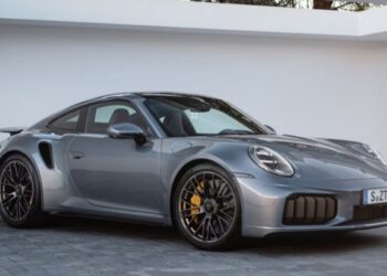 У Porsche операційний прибуток впав на 99% з початку 2025 року