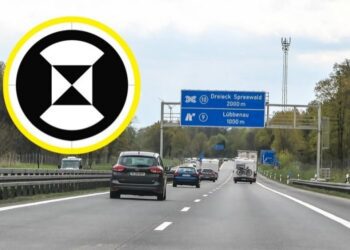 Новий дорожній знак з чорно-білим пісочним годинником здивував водіїв: що він означає