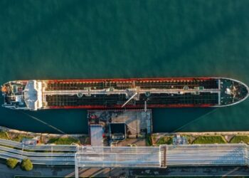 РФ вперше поставила нафту на новий НПЗ у Грузії – ЗМІ