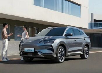 Які кольори авто популярні в Україні