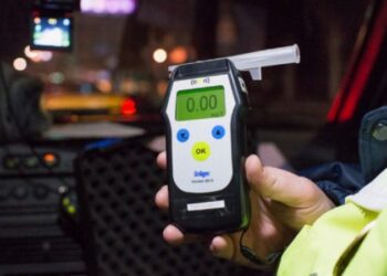 Через який час після вживання алкоголю можна сідати за кермо