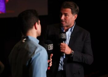 Едді Гірн оцінив імовірність бою Джошуа цього року