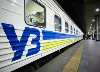Потяг Київ-Суми прибуде після комендантської години: для пасажирів організують трансфер та, за потреби, ночівлю, – голова ОВА