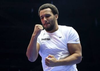 Екс-чемпіон світу: Ітаума поки не готовий до бою з Усиком
