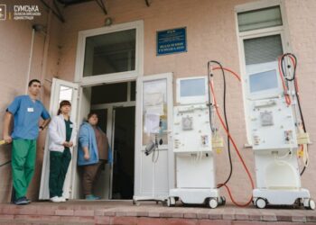 Конотопська та Охтирська лікарні отримали нові сучасні апарати для гемодіалізу