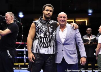 Мозес Ітаума пояснив, чому хоче побитися з Усиком