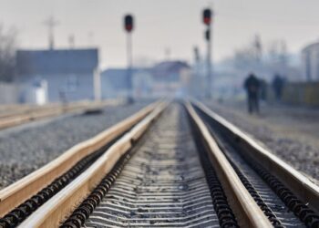 На Сумського напрямку потяги слідують із затримками через пошкодження залізничної інфраструктури