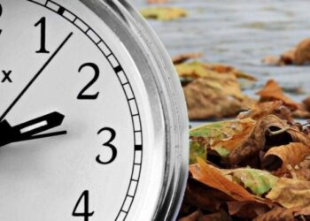 На вихідних Україна переходить на зимовий час
