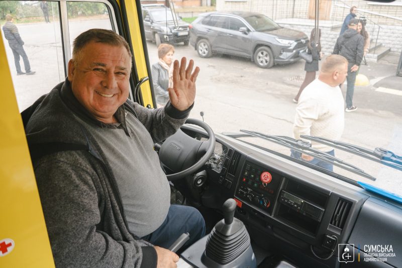 Нові шкільні автобуси отримали ще п’ять громад Сумщини