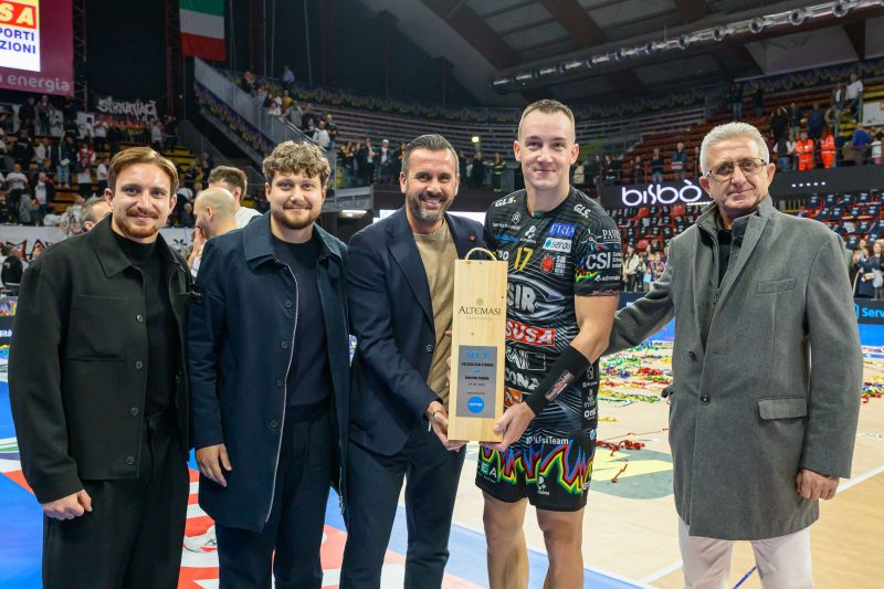 Плотницький знову MVP. Перуджа розгромила суперника й очолила таблицю