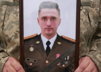 Роменська громада попрощалася з Героєм – підполковником Антоном Борковим