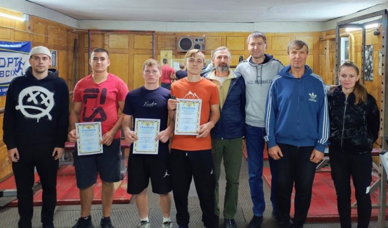 У Конотопі пройшли змагання з гирьового спорту