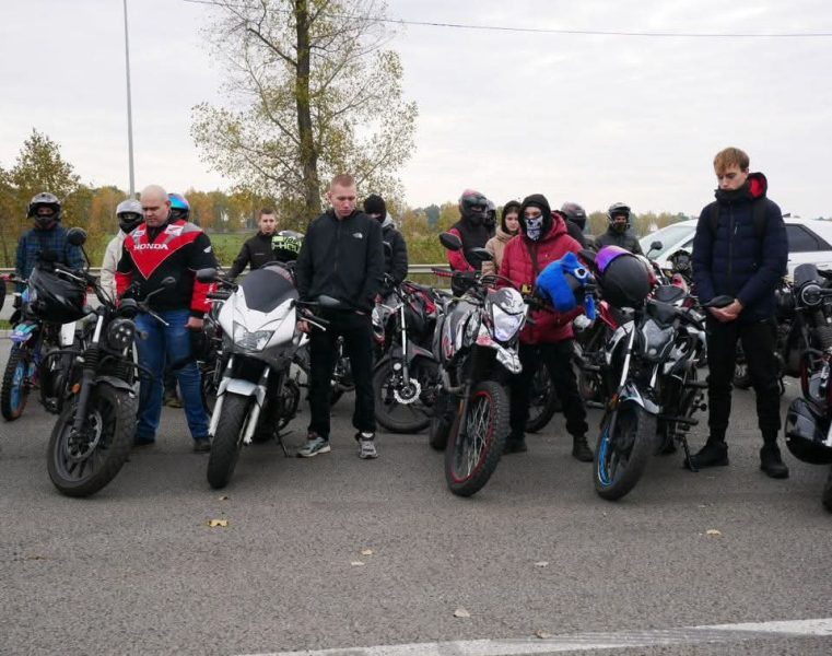 У Ромнах відбувся мотопробіг на честь Захисників України