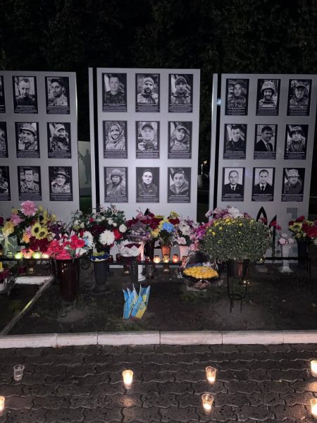 У Ромнах вшанували пам’ять загиблих захисників свічками пам’яті