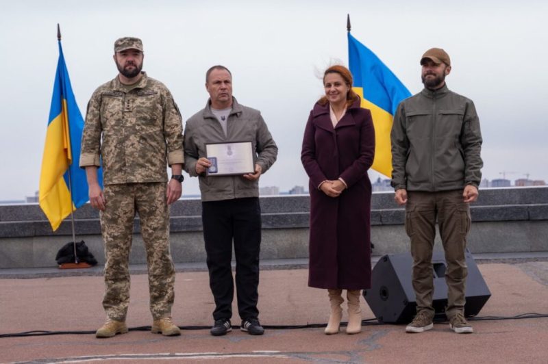 Ветерани Конотопщини отримали державні нагороди до Дня захисників та захисниць України