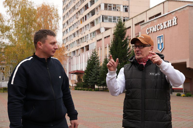 “ВІН ЗАЛЕТІВ ЗА ПОСАДКУ — І ТАМ ЛЯПНУВСЯ”: СУМ’ЯНИН ЗБИВ РОСІЙСЬКИЙ ГЕЛІКОПТЕР З JAVELIN