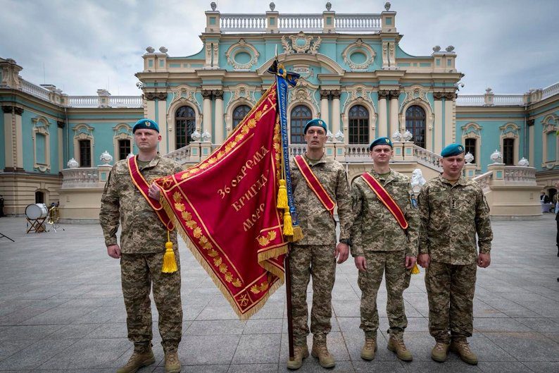 “ВІН ЗАЛЕТІВ ЗА ПОСАДКУ — І ТАМ ЛЯПНУВСЯ”: СУМ’ЯНИН ЗБИВ РОСІЙСЬКИЙ ГЕЛІКОПТЕР З JAVELIN