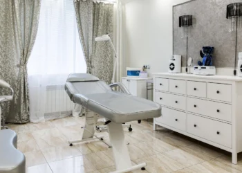 купити косметологічний візок