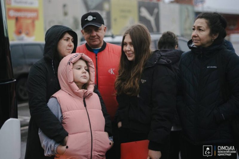 20 дітей із Сумщини вирушили на двотижневий відпочинок до В’єтнаму + Фото