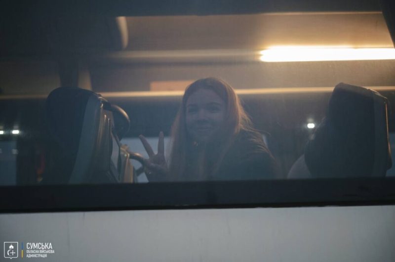 20 дітей із Сумщини вирушили на двотижневий відпочинок до В’єтнаму + Фото