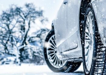 Що обов’язково має бути в авто взимку