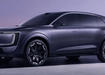 Новий недорогий кросовер Audi показали на офіційних фото